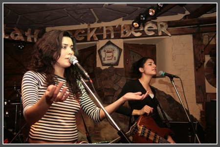 Сестрички Ґорґішелі2