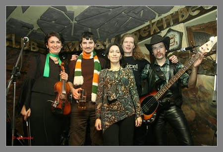 Харківчани Spiritual Seasons у пивному клубі Майдан